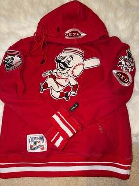 Pro Standard Cincinnati Reds Cooperstown Collection Pullover Hoodie